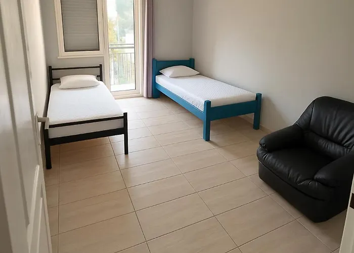 بيت شباب Apostel